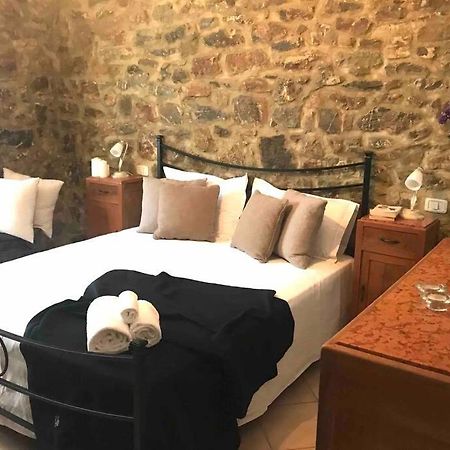Villetta Indipendente Con Giardino Campiglia dʼOrcia Dış mekan fotoğraf